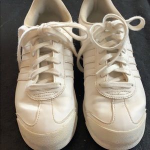White Adidas Samoa